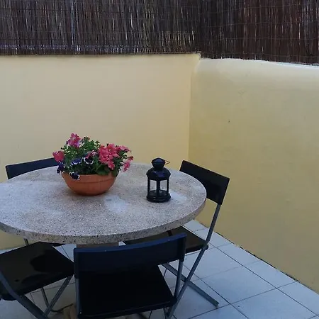 Charming With Terrace * Lisboa